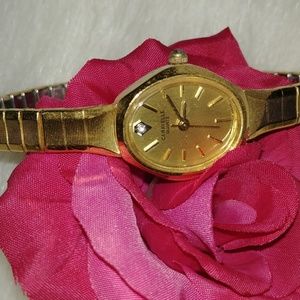 Caravelle gold plated diamond stretch wrist